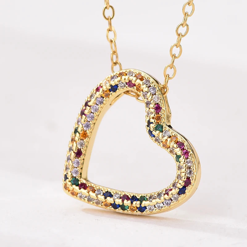 Gargantilla con colgante de corazón