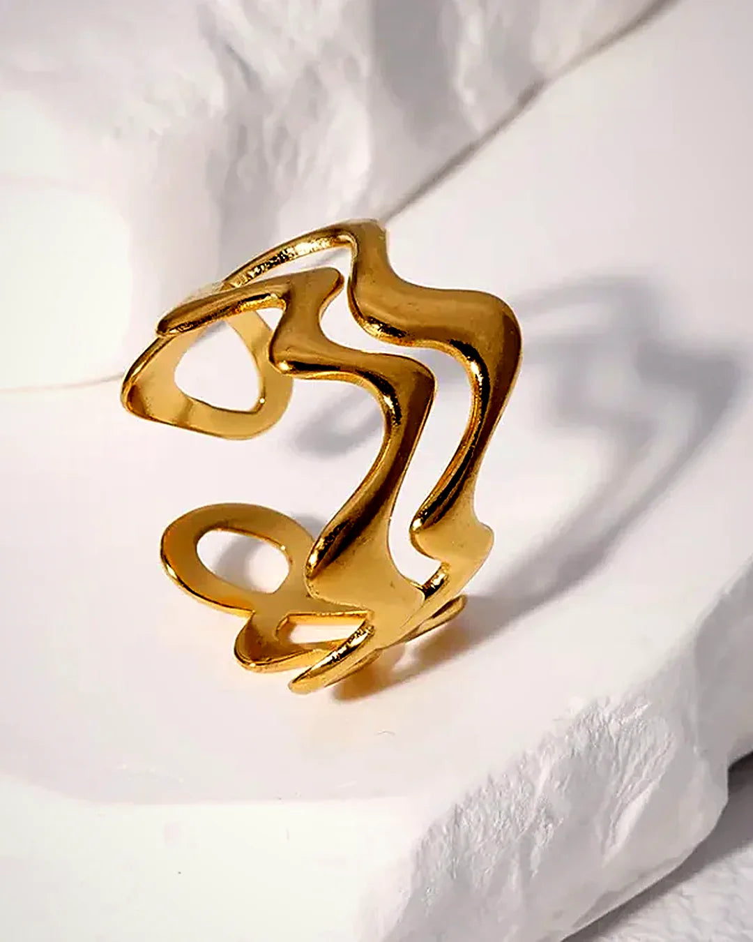 Anillo ondulado irregular · Lunares