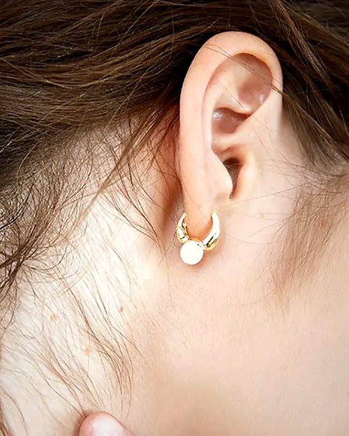 Aros con perla · Lunares