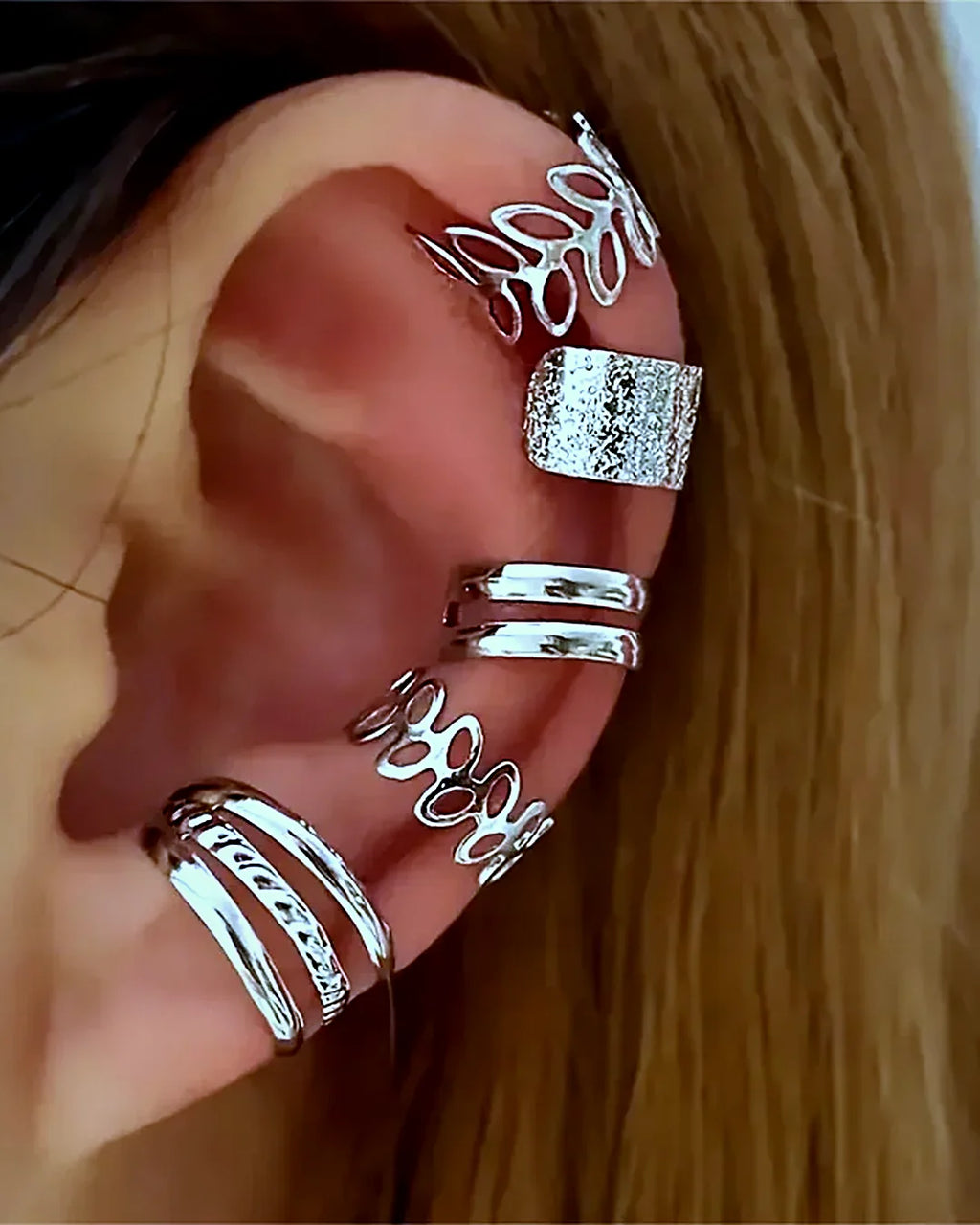Set 5 pendientes de clip sin agujero · Lunares