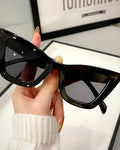 Gafas ojo de gato marcadas · Lunares